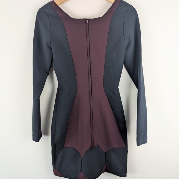 & Other Stories colourblock mini dress - Picture 2 of 8